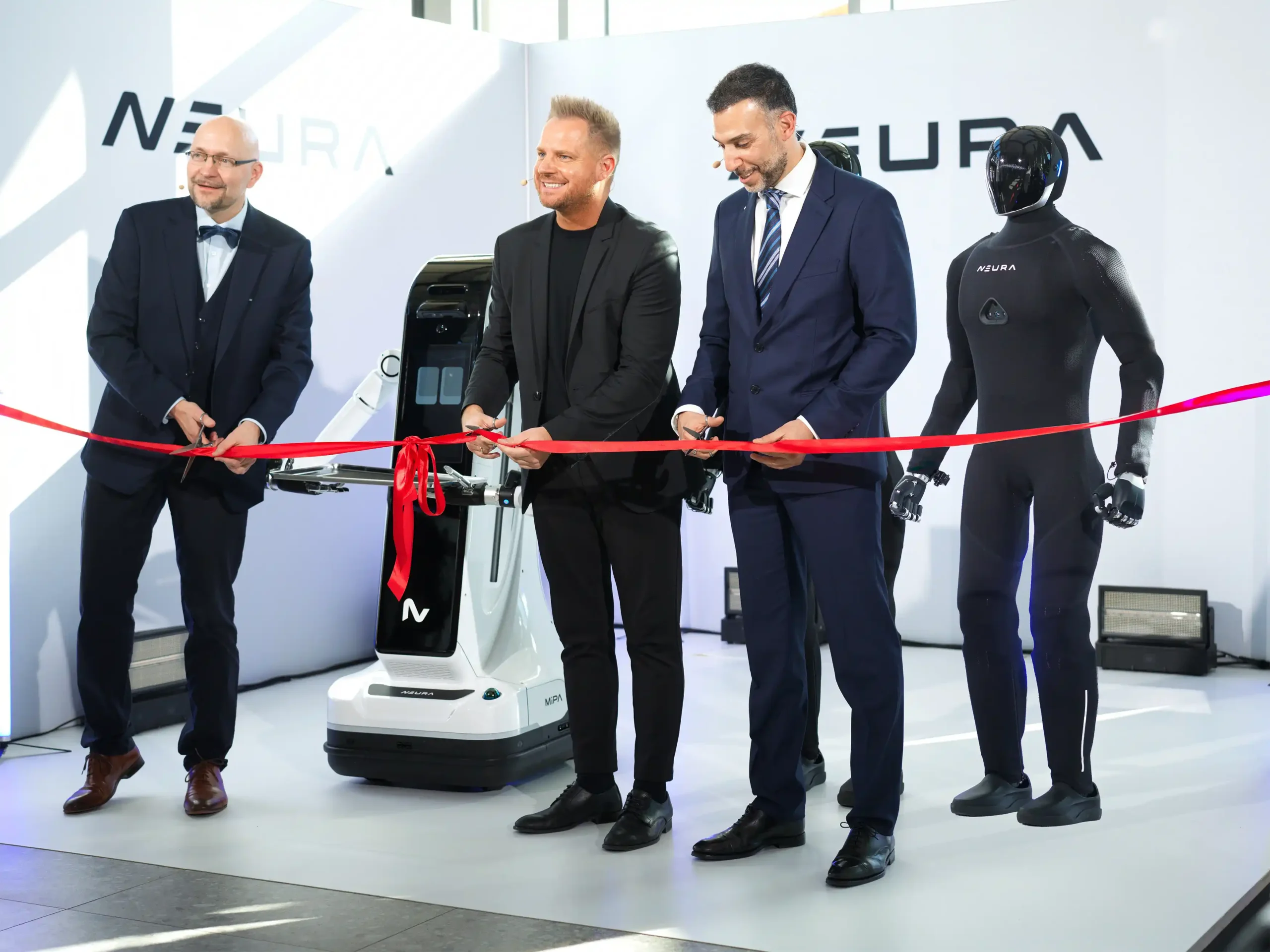 4NE1 Gen 4 official launch still — TUM RoboGym Munich opening (event photo)